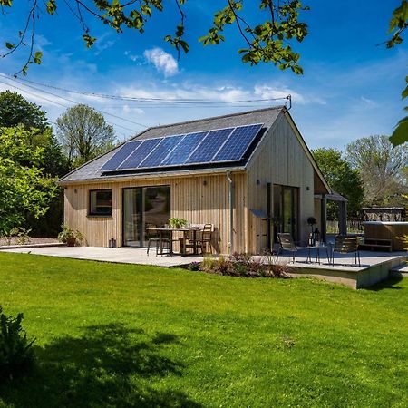 Sunnybrook - A Luxurious Carbon Neutral House Close To Beach, シャルドン エクステリア 写真