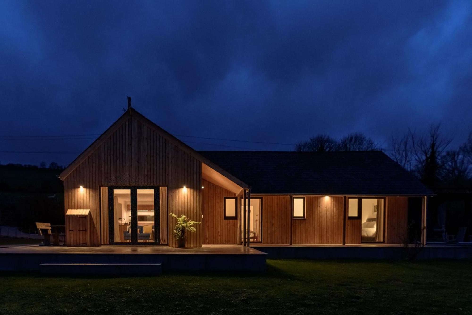 Sunnybrook - A Luxurious Carbon Neutral House Close To Beach, シャルドン エクステリア 写真