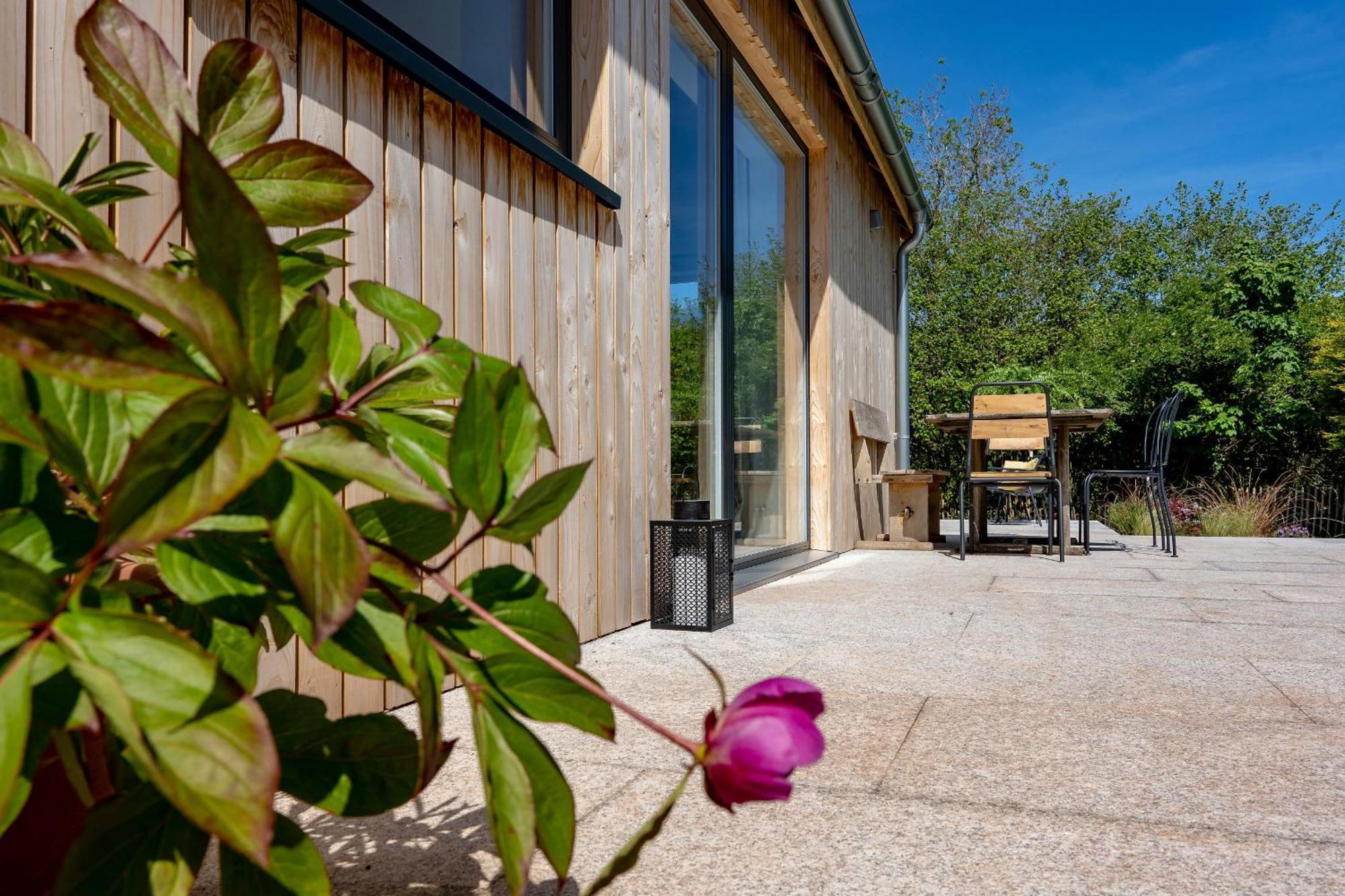 Sunnybrook - A Luxurious Carbon Neutral House Close To Beach, シャルドン エクステリア 写真