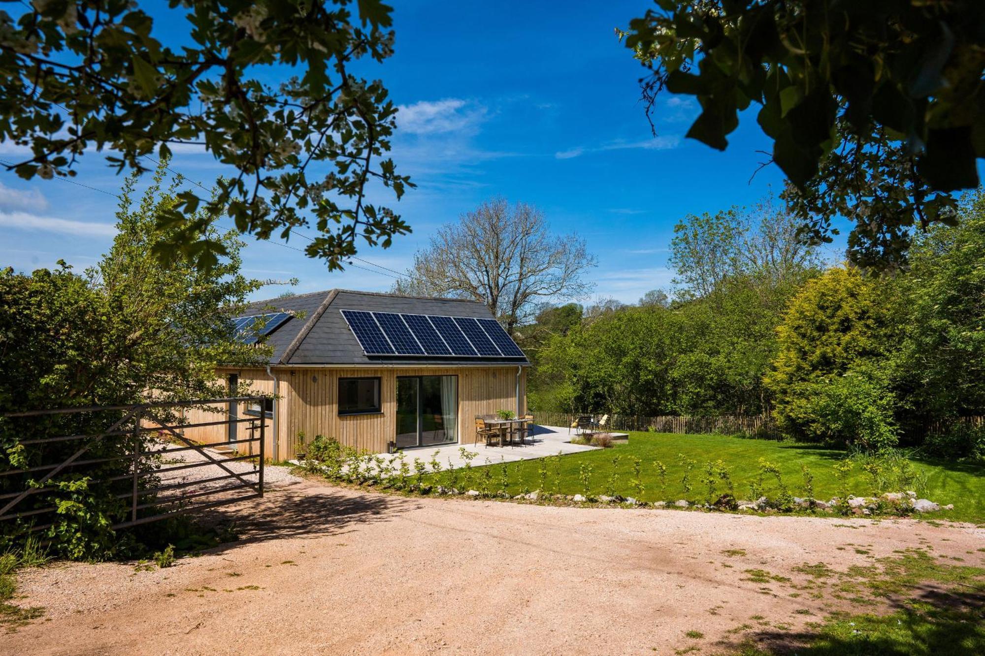 Sunnybrook - A Luxurious Carbon Neutral House Close To Beach, シャルドン エクステリア 写真