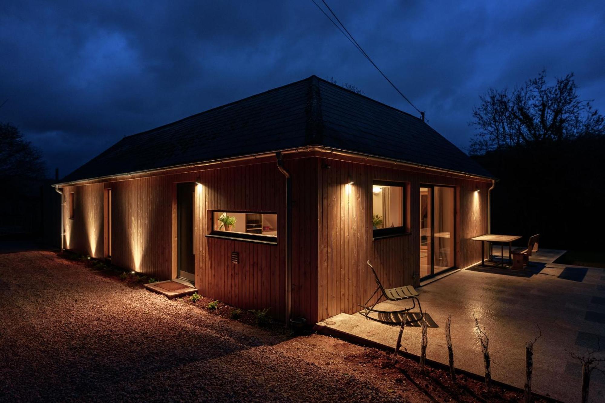 Sunnybrook - A Luxurious Carbon Neutral House Close To Beach, シャルドン エクステリア 写真